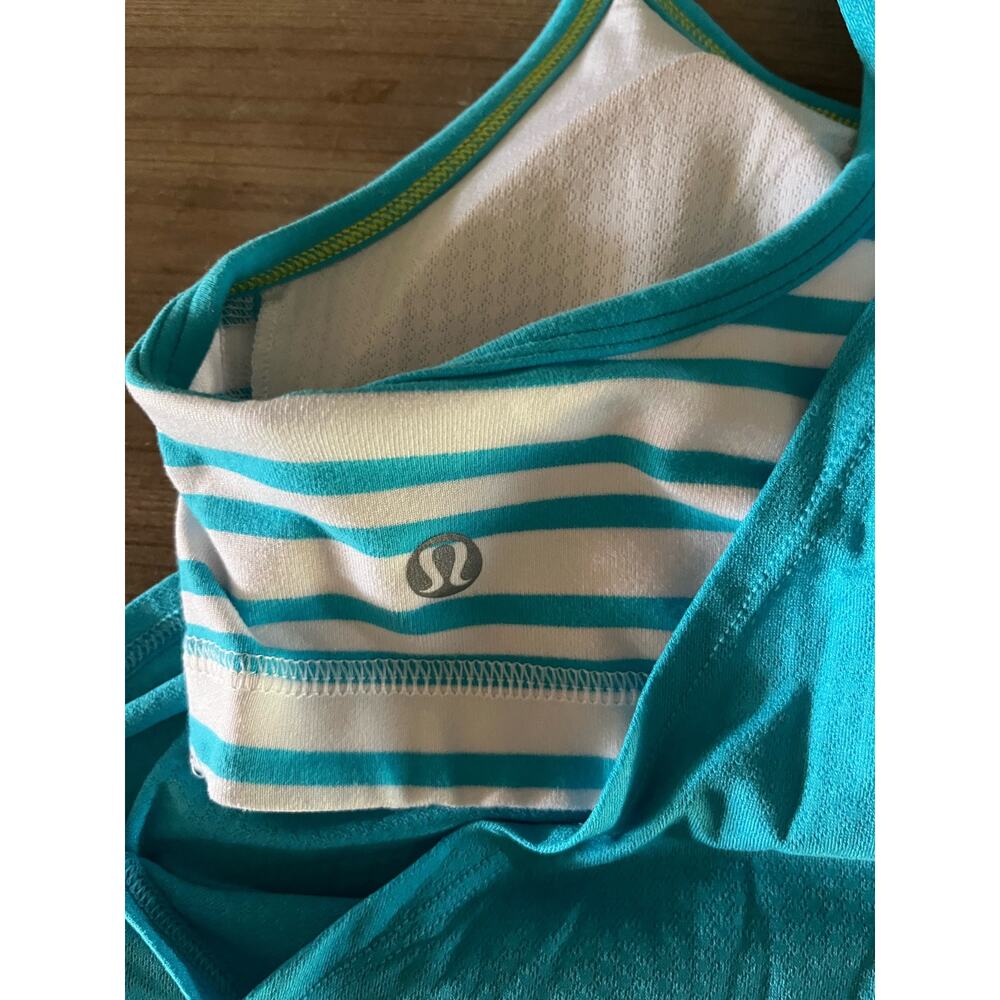 Lululemon halter racer back tank top for yoga or athletic wear blue size small - Picture 4 of 5